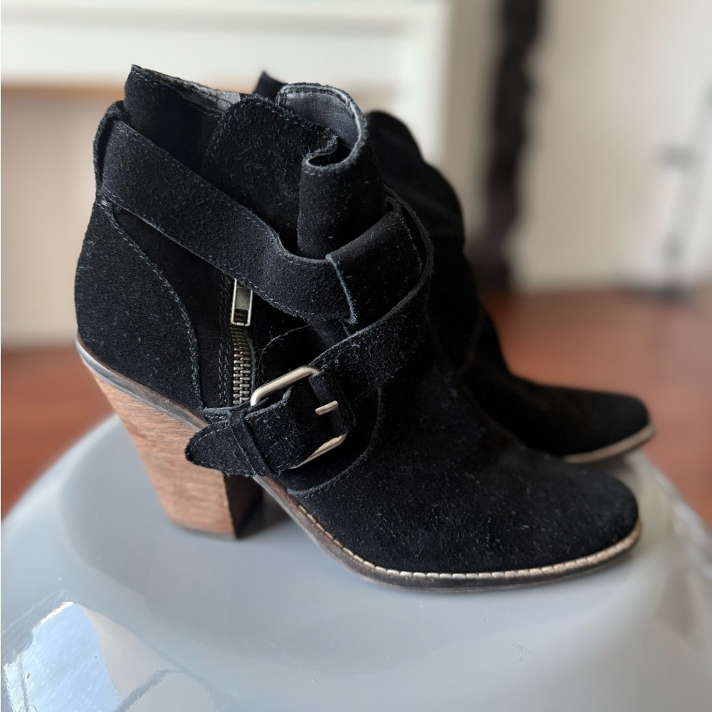 Stylish Black Ankle Boots